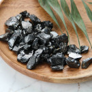 Elite shungite stone of 3-5 grams (0,007-0,01 lb)